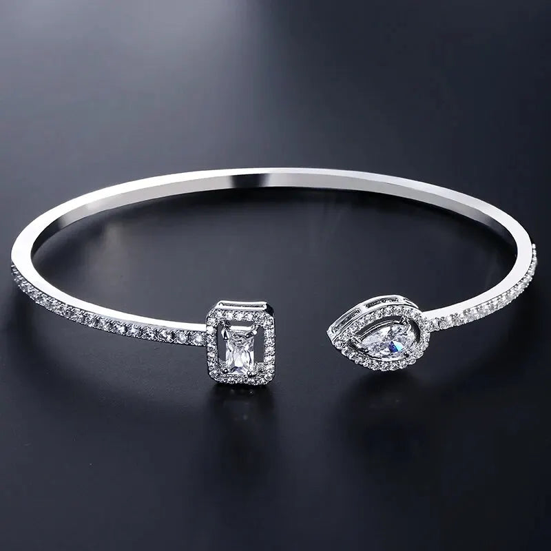 Bracelet with Cubic Zirconia – Luxury Edition